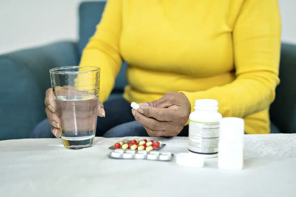 Infographic showing the physical, emotional, and social consequences of painkiller addiction.