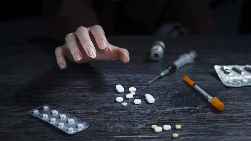 An infographic illustrating the signs and effects of substance use disorders