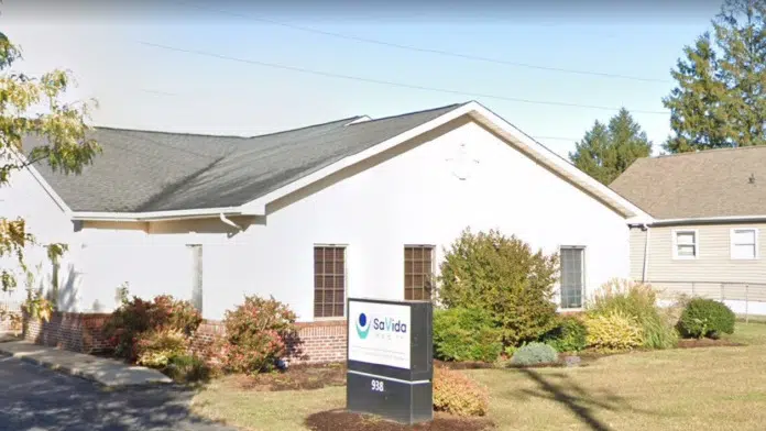 Exterior view of SaVida Health Dover opioid addiction treatment center in Dover