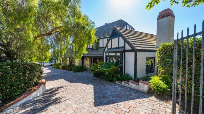 Harvester House at Cliffside Malibu in Malibu, CA, offering luxury addiction recovery services