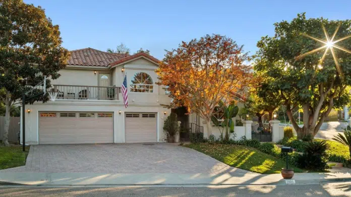 La Costa Solutions for Women in Carlsbad, CA 92009, providing specialized recovery services for women.