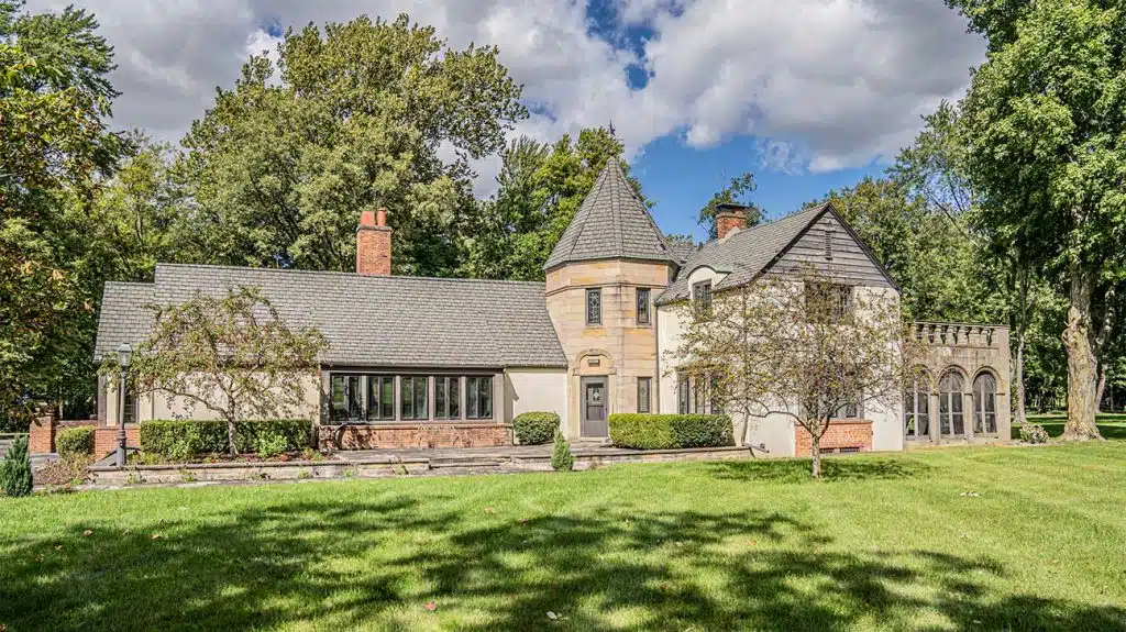 Alcohol and drug addiction treatment options in Pearl City, Hawaii, including inpatient rehab, outpatient programs, and medical detoxification services.