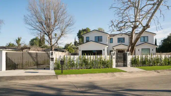 Creative Care Supportive Living in Woodland Hills CA providing addiction recovery and mental health services