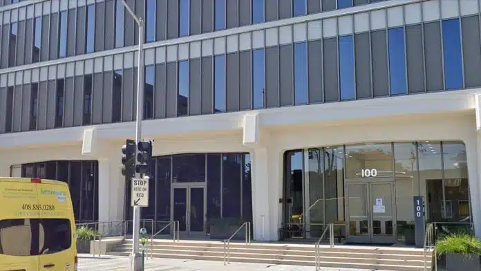 Front entrance of Comprehensive Care Consultants in San Mateo California providing addiction and mental health treatment