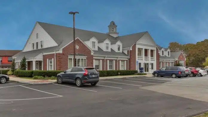 Exterior view of Gosnold Centerville Outpatient facility in Centerville, MA, specializing in addiction treatment and recovery services.
