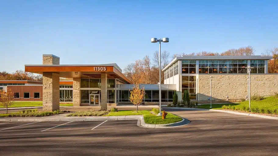 Exterior view of Hazelden Betty Ford Foundation facility in Plymouth, MN, focused on addiction treatment and recovery services.