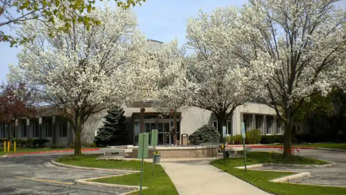Lakeview Behavioral Health in Waterford WI providing mental health and addiction treatment services