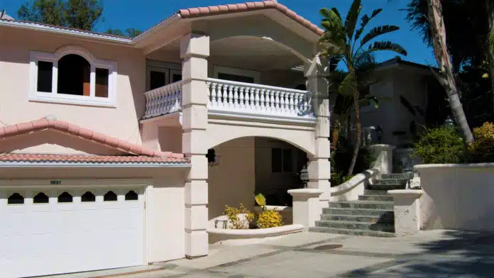 The Villa Treatment Center in Woodland Hills CA offering luxury addiction recovery programs