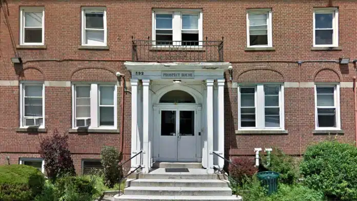 Exterior view of New Prospects facility in Bridgeport, CT, specializing in support services for mental health and substance use.