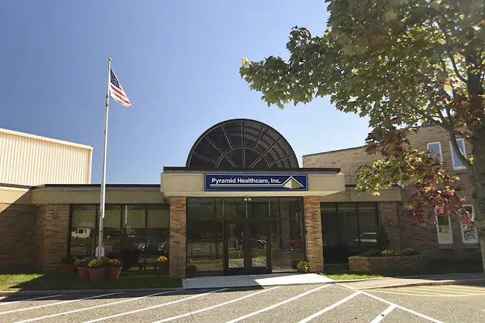 Exterior view of Pyramid Healthcare Hammonton Detox facility in Hammonton, NJ, specializing in effective drug and alcohol detox services.