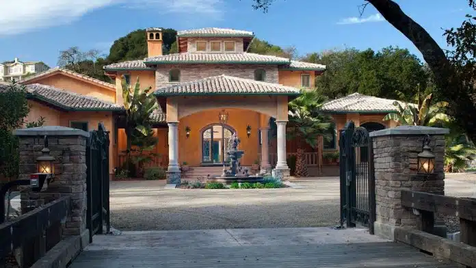 Exterior view of the Reflections Executive Rehab Facility in Novato, CA, offering personalized addiction treatment in a discreet, luxury setting.