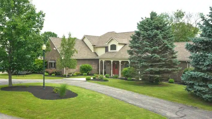 Exterior view of Selah House facility located at 391 S Heritage Way, Pendleton, IN, specializing in eating disorder treatment.