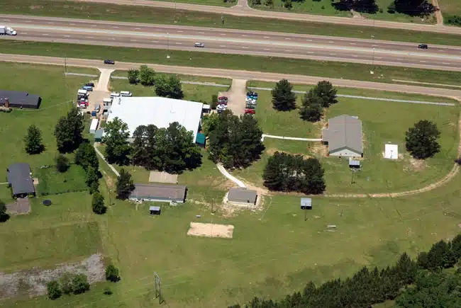 Exterior view of Harbor House Chemical Dependency in Jackson, MS.