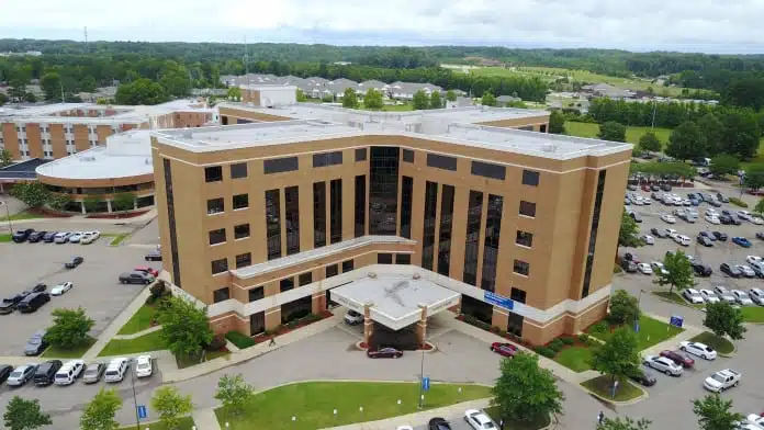 Exterior view of Baptist Memorial Hospital Chemical Dependency Unit in Columbus, MS.
