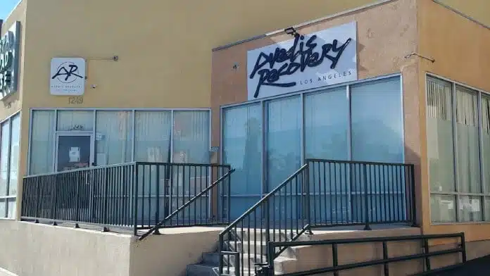 Avedis Recovery Inc., an addiction treatment center in Los Angeles, CA, with a 4.8 rating from 31 Google reviews."
