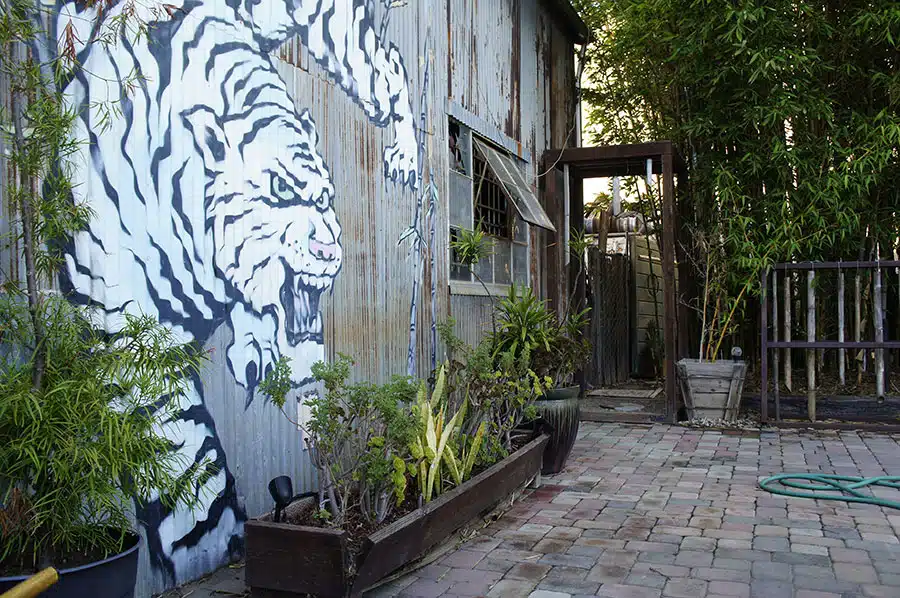 Exterior view of Barn Life Recovery Mental Health Clinic in Costa Mesa, CA.