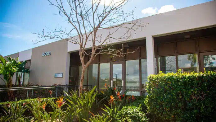 Exterior view of Casa Capri Recovery in Newport Beach, CA.