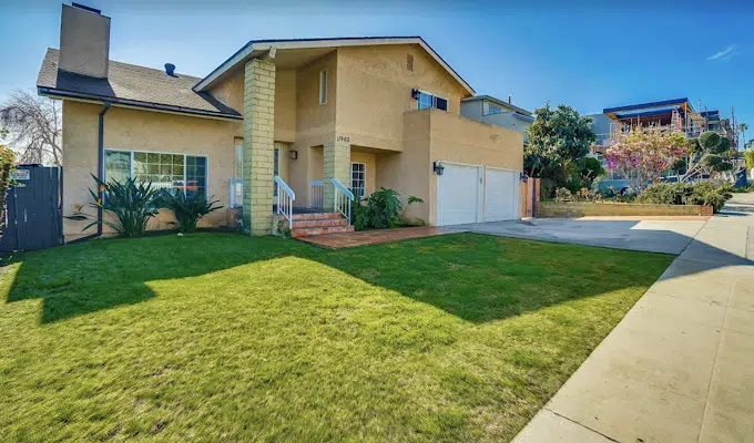 Exterior view of Design for Recovery, located at 11960 Modjeska Place, Los Angeles, CA 90066.