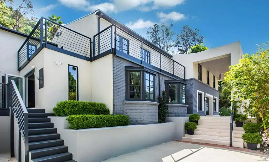 Exterior view of Faith Recovery Center in Beverly Hills, CA.