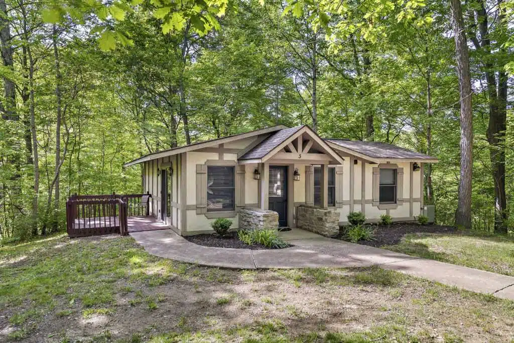 Cedar Oaks Wellness Center - Inpatient Drug and Alcohol Rehab in Oregonia, OH