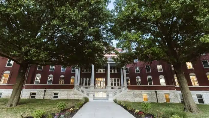 Arista Recovery - Addiction Treatment Center in Paola, KS