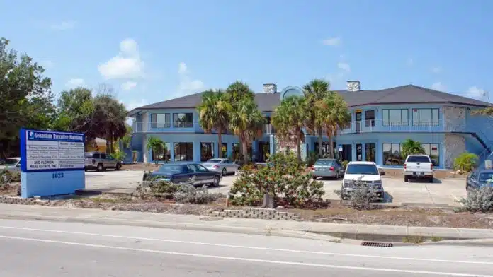 Main entrance of Breakthrough Recovery Services in Sebastian, Florida, offering outpatient addiction treatment and mental health services