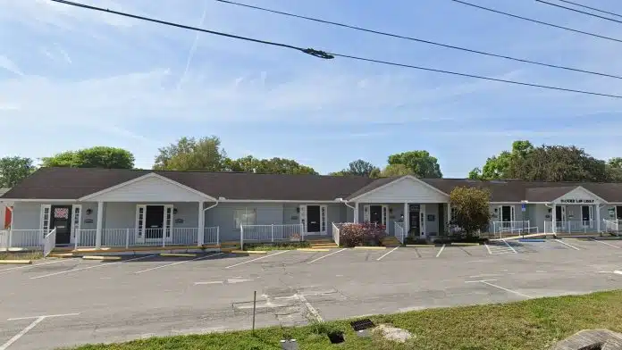 Front exterior of Pathfinder Counseling Center located in Zephyrhills, Florida