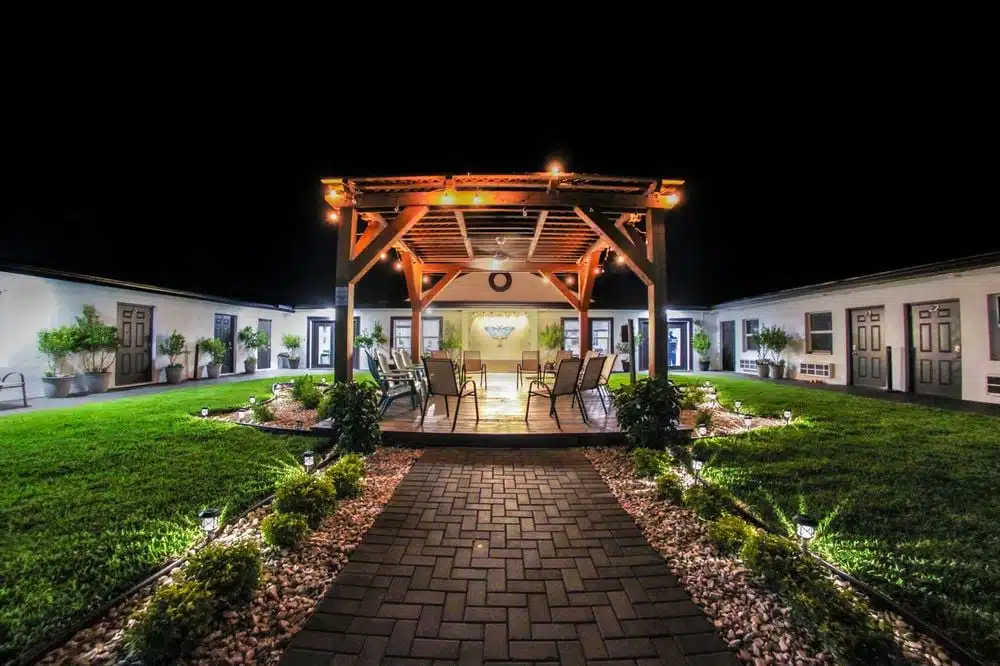 Front view of Dignity Healing addiction treatment center in Florida with welcoming entrance