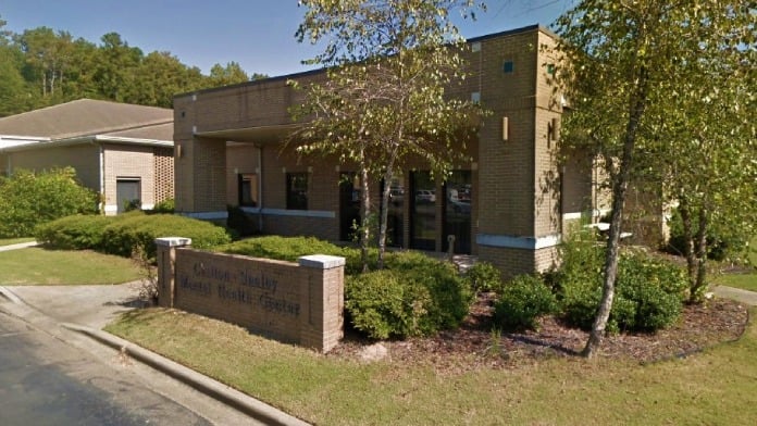 Main entrance of Central Alabama Wellness center in Pelham, Alabama
