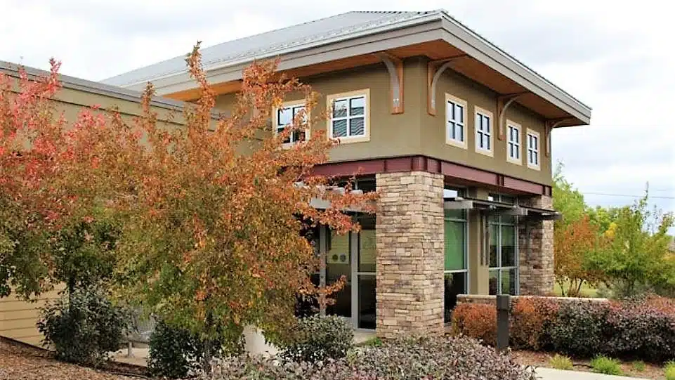 Front entrance of Cortez Integrated Healthcare facility in Cortez, Colorado