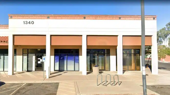 Exterior of Dynamic Living Counseling office in Tempe, Arizona 85282