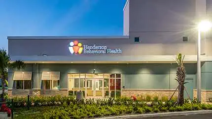 Entrance of Henderson Behavioral Health “The Summit” residential treatment center in Pompano Beach, FL 33060