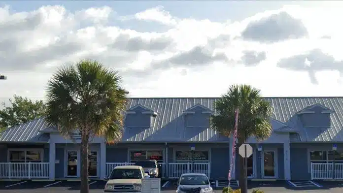 LifeWorks outpatient addiction treatment center building in Port Charlotte, Florida.