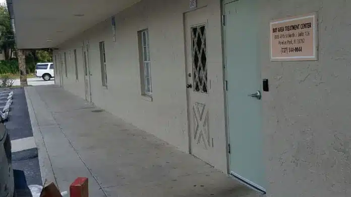 Main entrance of New Season Bay Area Treatment Center in Pinellas Park, Florida, providing outpatient medication-assisted treatment for opioid addiction.