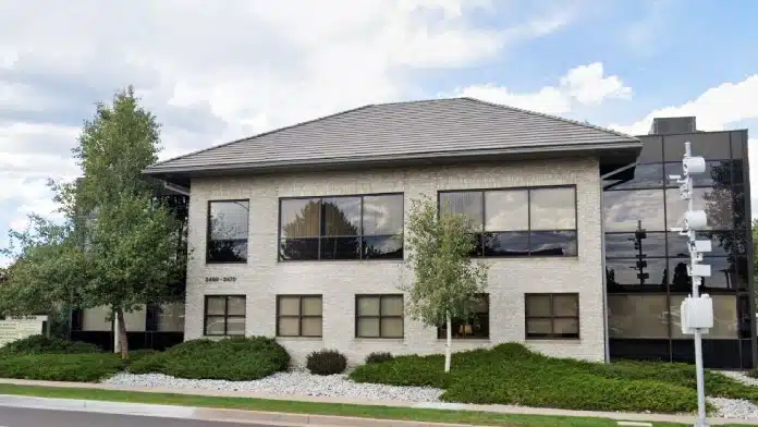 Main entrance of Soaring Hope Recovery in Colorado Springs, Colorado, offering addiction treatment services