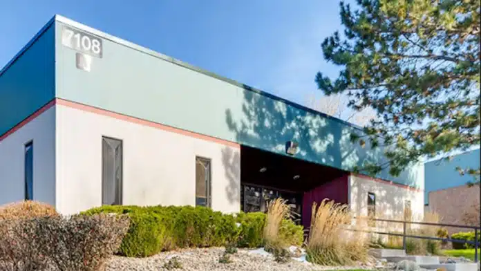 Front entrance of Valley Hope of Denver rehab facility in Centennial, Colorado