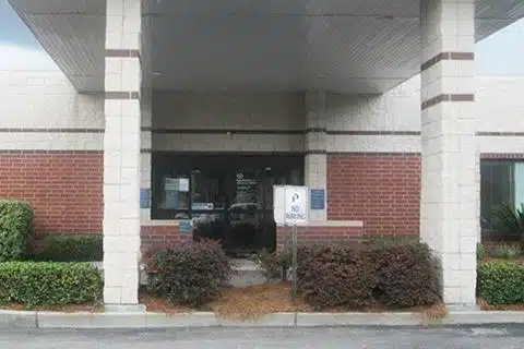 Exterior of Southeast Louisiana Veterans Health Care System Baton Rouge South VA Outpatient Clinic