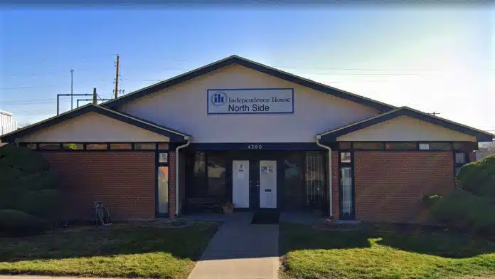 Main entrance of Independence House North Side in Denver, Colorado – outpatient treatment center at 4300 Kalamath Street