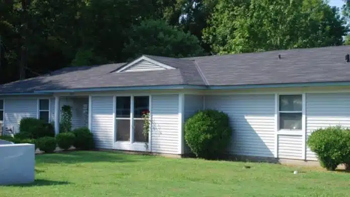 Main entrance of West Alabama Mental Health Center Springhill Home in Demopolis, Alabama