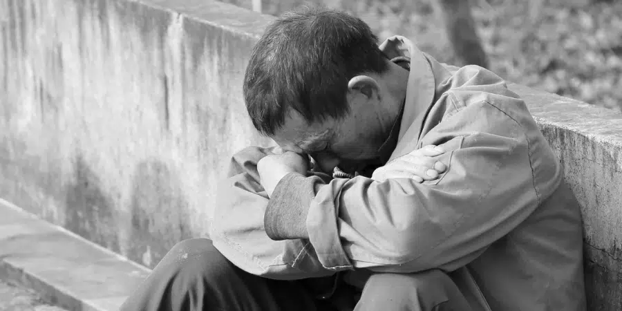 This complete guide offers an in-depth look at heroin withdrawal symptoms, the timeline of withdrawal, and the detox process. It outlines the physical and psychological symptoms experienced during withdrawal, such as anxiety, nausea, muscle pain, and cravings, and provides a detailed timeline for what to expect during detox. The article emphasizes the importance of medical supervision and available treatment options to ensure safety and comfort during the detox process. Additionally, it discusses aftercare strategies to support long-term recovery. This resource is designed to inform individuals and their families about the challenges of heroin withdrawal and the importance of seeking professional help.