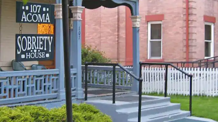 Sobriety House - The Phoenix Concept