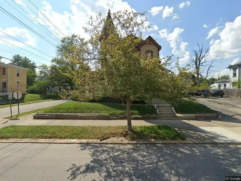 Exterior of Centerstone Samuel Gaar Resource Center in Richmond, Indiana, offering mental health and community support services