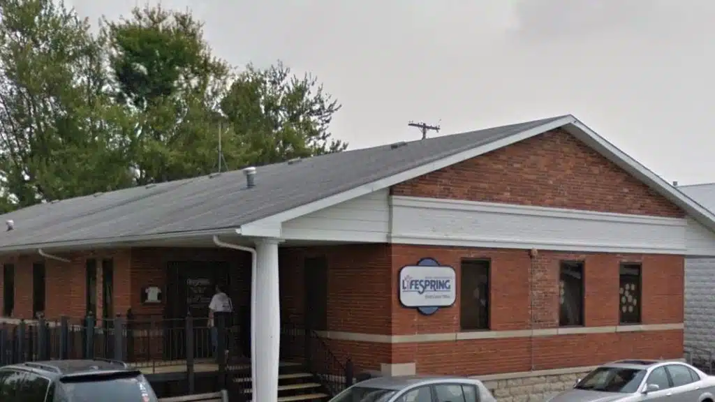 Entrance of LifeSpring Health Systems Scott County Office in Scottsburg, Indiana