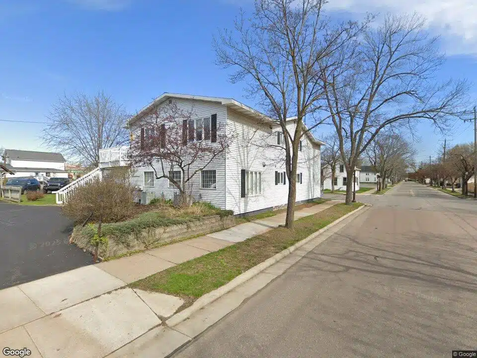 Front view of the Center for Human Development in Wausau, Wisconsin, offering professional mental health counseling and addiction recovery services.