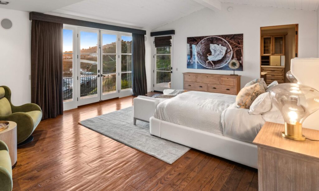 A calm and comfortable room in a detox facility, suggesting a safe and supportive environment - detox clinic near me A calm and comfortable room in a detox facility, suggesting a safe and supportive environment - detox clinic near me