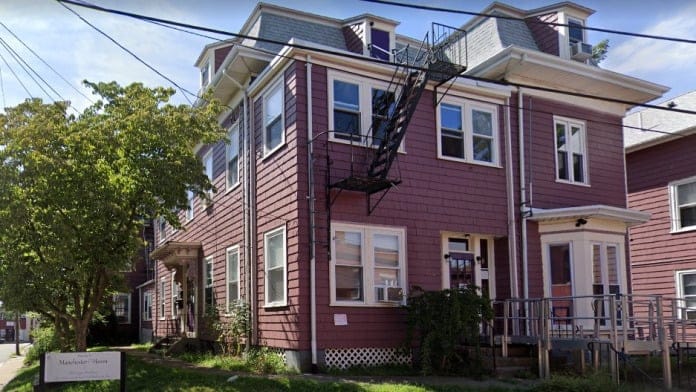 Manchester Manor - Pawtucket, RI