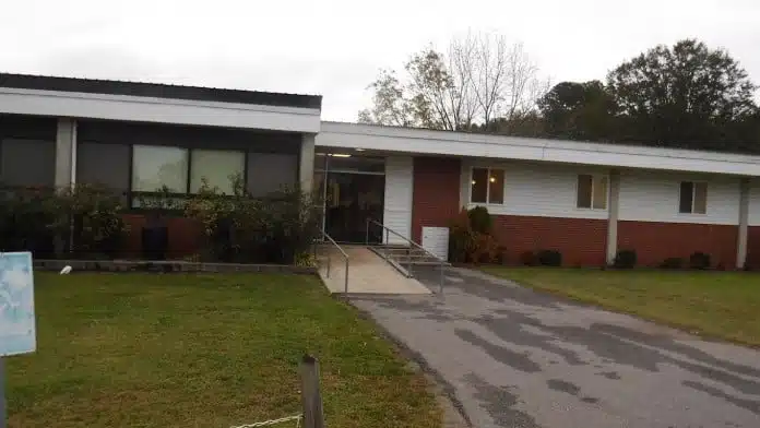 Entrance of New Dimension Group in Rose Hill, NC 28458 offering addiction treatment and behavioral health services