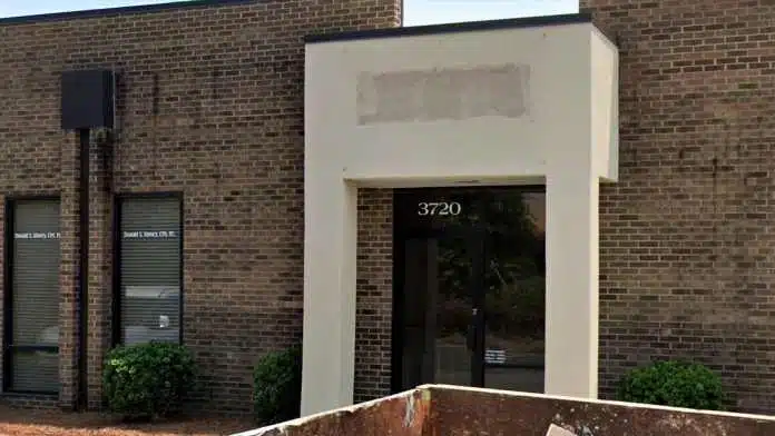Entrance of New Leaf Adolescent Care in Winston-Salem, NC, providing mental health and addiction treatment programs for adolescents.