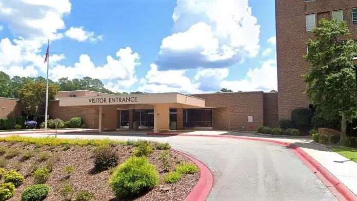 Front entrance of Woodside Psychiatric Unit in Roanoke Rapids, NC, providing mental health and psychiatric services.