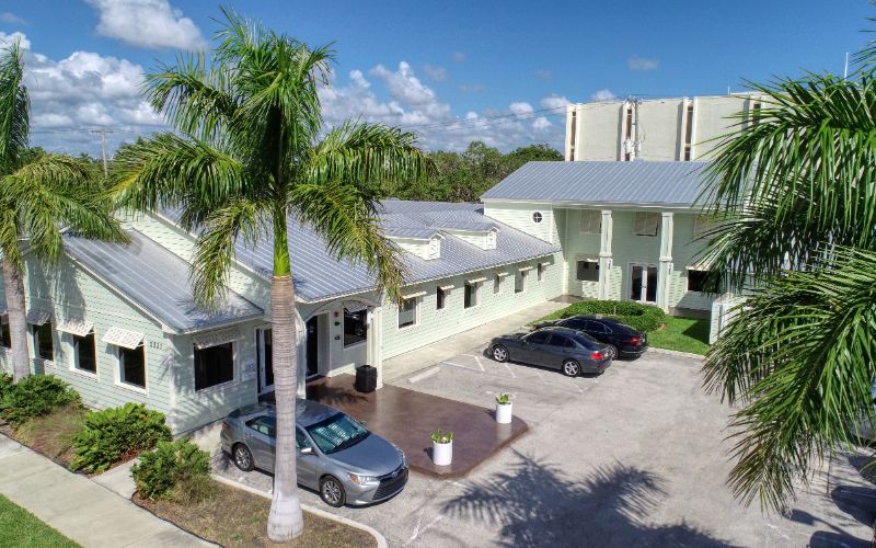 Inpatient detox facility providing 24/7 medical supervision and professional support for individuals undergoing substance withdrawal.